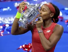 高芙发球局表现稳健